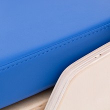 Tapicerka medyczna zastosowana w foteliku jest paroprzepuszczalna, wodoszczelna oraz łatwa w dezynfekcji. 