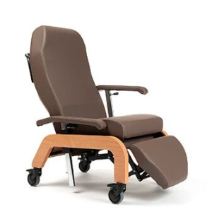 BRETAGNE Fotel geriatryczny z kołami